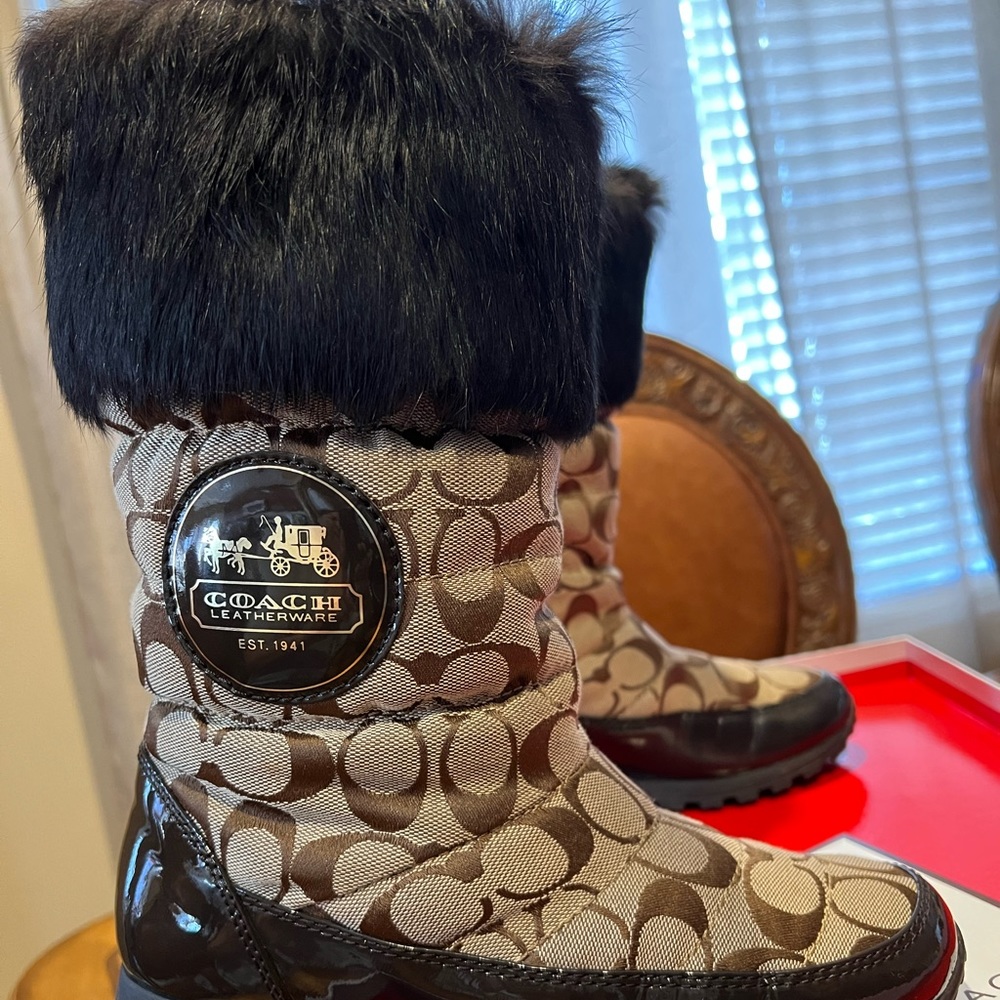Authentic Coach winter boots‼️ - Picture 6 of 7